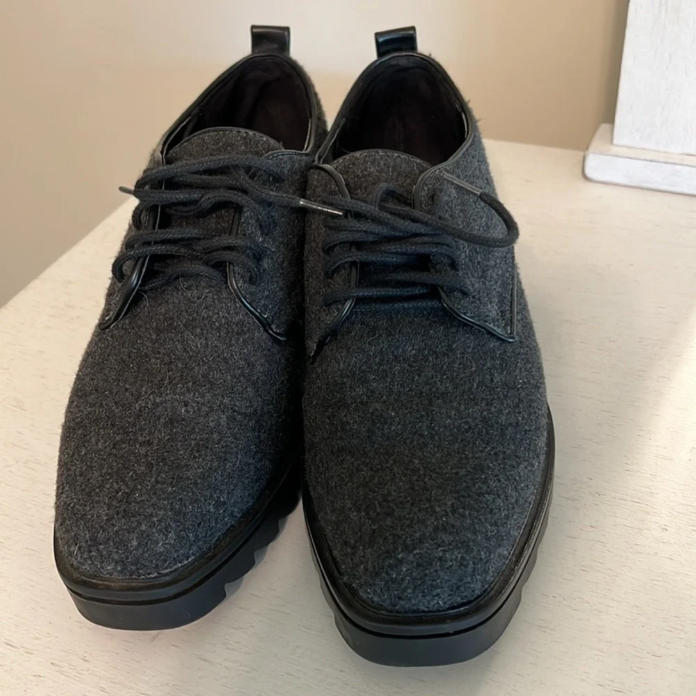 Zara Women’s Blucher Track Wool Felt Oxfords / Size 38 (7-1/2) / Charcoal
